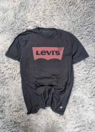 T-shirt Vintage Levi’s Noir Logo Bordeaux USA Streetwear Années 2000 Homme Taille L, marque: Levi's, état: Bon état, taille: L, 10,00 €, 11,20 € Protection acheteurs (Pro) incluse