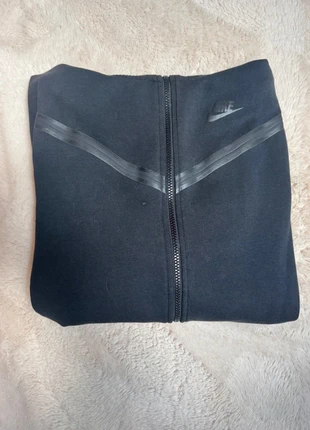 Nike tech taille enfant, brand: Nike, condizioni: Ottime, taglia: XL, €25.00, €26.95 include la Protezione acquisti