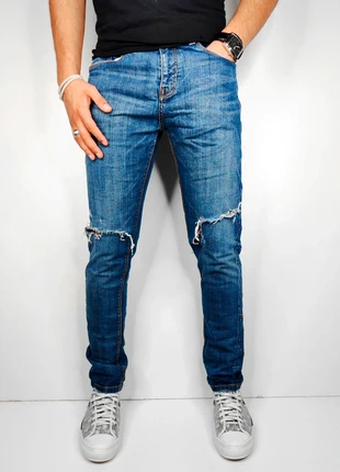 Jean bleu troué straight pull&bear T.42, marque: Pull & Bear, état: Très bon état, taille: L, 15,00 €, 16,45 € Protection acheteurs (Pro) incluse