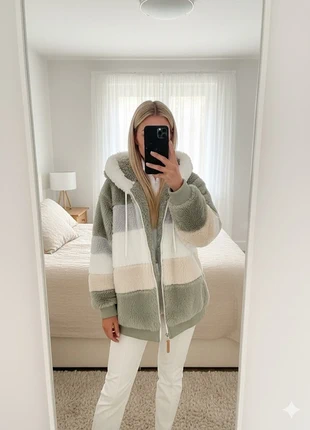 Blouson teddy en sherpa ultra doux, à rayures pastel vert sauge/écru/beige/gris,, brand: Robe enchantée, condizioni: Ottime, taglia: S / IT 40 / EU 36, €44.00, €46.90 include la Protezione acquisti