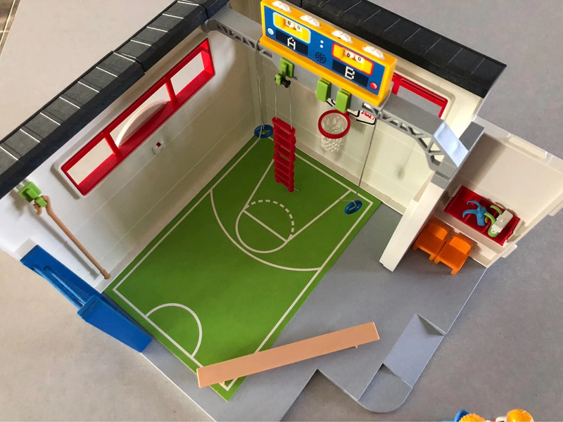 Playmobil® - Salle de sport avec panier de basket, trois