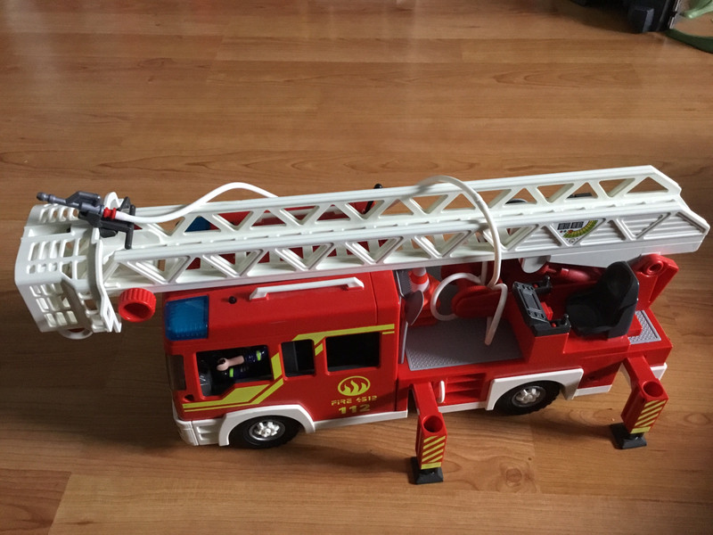 Playmobil - 5362 - Jeu De Construction - Camion Pompiers + Echelle