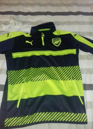 Haut de survêtement arsenal , marke: Puma, zustand: Sehr gut, größe: M, 23,00 €, 24,85 € inklusive Vinted-Käuferschutz