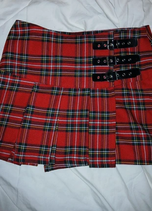 Red plaid pleated mini skirt, merk: Jennyfer, staat: Nieuw zonder prijskaartje, maat: S / 36 / 8, € 15,00, € 16,45 inclusief Kopersbescherming