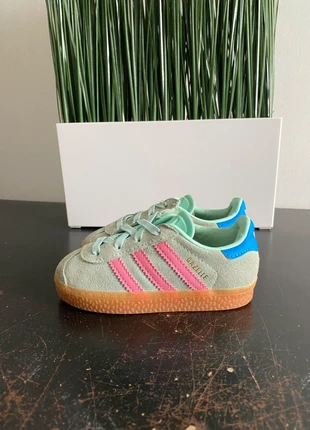 Adidas gazelle tint pink blue gum baby / Taille 23 1/2, marque: adidas, état: Très bon état, taille: 23, 31,00 €, 33,25 € Protection acheteurs (Pro) incluse
