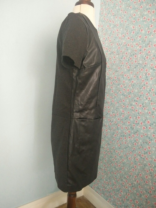 Robe Zara noire devant simili cuir 5