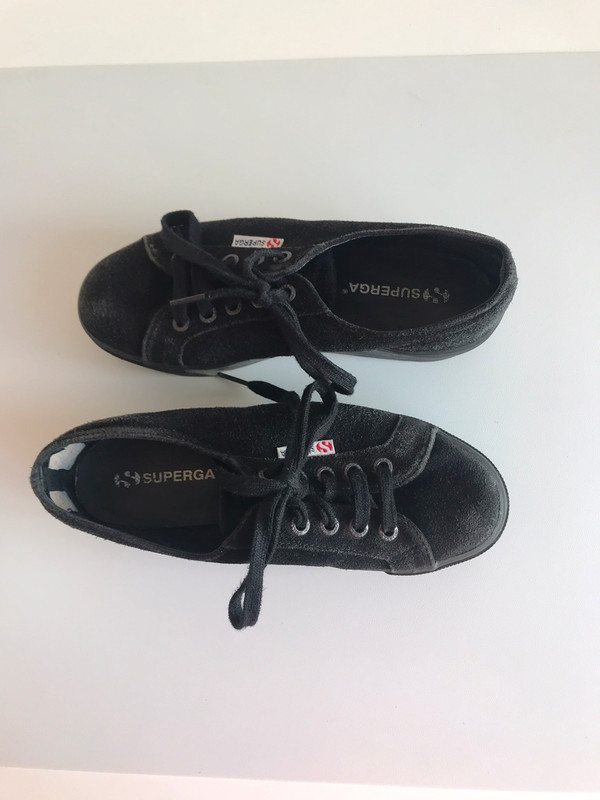 Superga negras plataforma