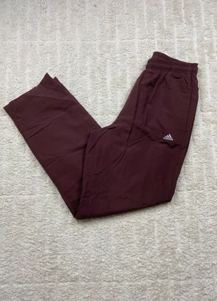 Jogging vintage Femme Adidas bordeaux logo brodé - taille L, marke: adidas, zustand: Sehr gut, größe: L / 40 / 12, 15,00 €, 16,45 € inklusive Vinted-Käuferschutz