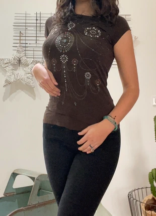 Tee-shirt marron à strass, merk: Sinéquanone, staat: Heel goed, maat: S / 36 / 8, € 3,50, € 4,38 inclusief Kopersbescherming