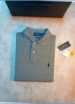 Polo Ralph Lauren classique fit gris logo brodé bleu pour homme taille M - 175cm, marque: Ralph Lauren, état: Très bon état, taille: M, 27,00 €, 29,05 € Protection acheteurs (Pro) incluse