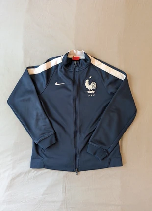 Veste enfant Équipe de France comme neuve, brand: Nike, condizioni: Nuovo senza cartellino, taglia: 12 anni / 152 cm, €9.00, €10.15 include la Protezione acquisti