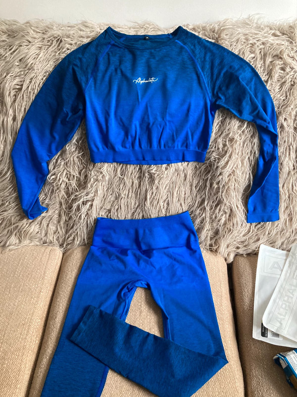 Alphalete ombré blue set amplify leggings