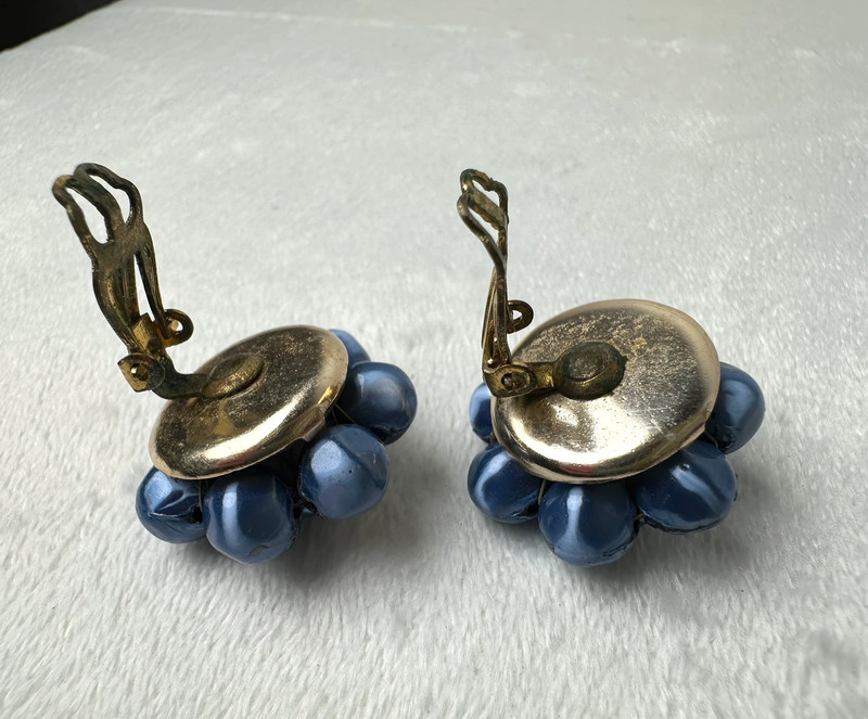 Vintage Blue Flower Clip Earrings 5