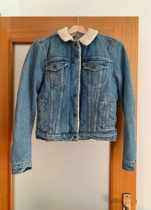 90’s Sherpa trucker jacket Levi’s, marca: Levi's, estado: Novo sem etiquetas, tamanho: S / 36 / 8, €40.00, €42.70 inclui Proteção do Comprador