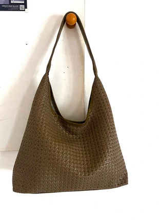 Sac a main en similicuir texturé tressé vert kaki, marque: LYS, état: Très bon état, 28,00 €, 30,10 € Protection acheteurs incluse