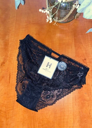 Tanga dentelle M Heat, marque: HEAT UNDERWEAR, état: Neuf avec étiquette, taille: M / 38 / 10, 5,00 €, 5,95 € Protection acheteurs incluse