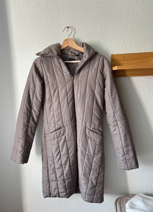 Abrigo plumas largo S taupe, marque: Lefties, état: Très bon état, taille: S / 36 / 8, 4,99 €, 5,94 € Protection acheteurs incluse