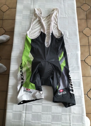 Tenue pour cycliste short XL, marque: Sugoi, état: Très bon état, taille: XL, 10,00 €, 11,20 € Protection acheteurs incluse