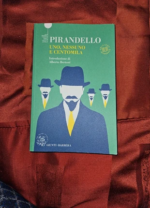 Uno, nessuno centomila Pirandello, staat: Heel goed, € 4,00, € 4,90 inclusief Kopersbescherming