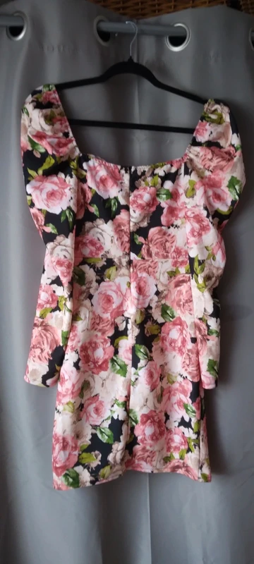 Robe au genou - photo numéro 3