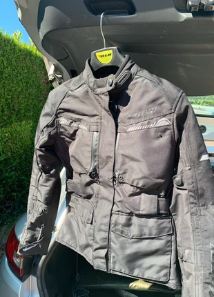 Blouson moto, marca: BLH, estado: Muy bueno, tamaño: M, 75,00 €, 79,45 € Protección al comprador incluida