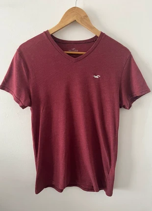 T-shirt Bordeaux Hollister casual col V homme taille S, marke: Hollister, zustand: Sehr gut, größe: S, 4,00 €, 4,90 € inklusive Vinted-Käuferschutz