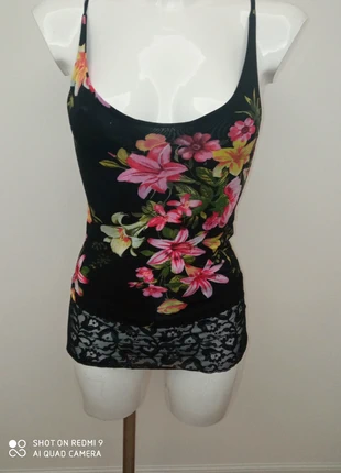 Top floreale, marca: Boutique Parisienne, estado: Muito bom, tamanho: M / 38 / 10, €3.00, €3.85 inclui Proteção do Comprador