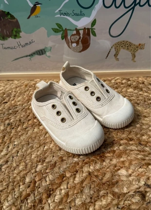 Chaussure en toile, brand: H&M, condition: Very good, size: 22, €3.00, €3.85 includes Buyer Protection