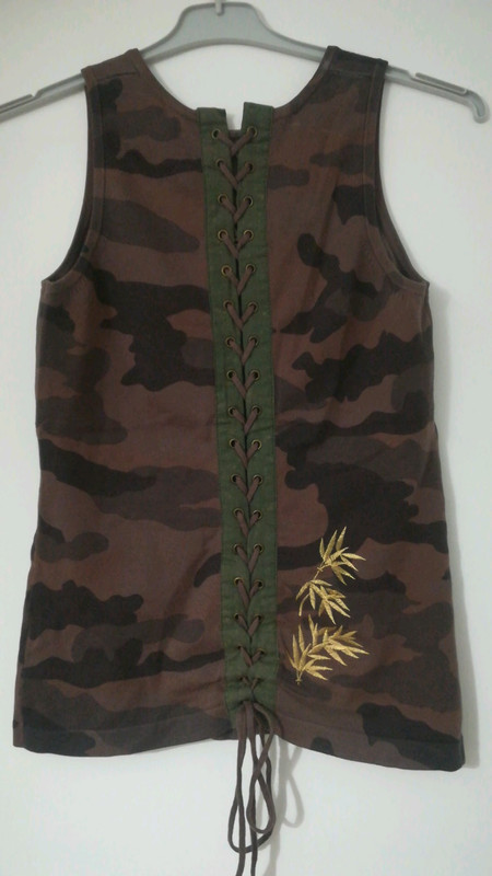 Débardeur camouflage motifs japonais brodés 2