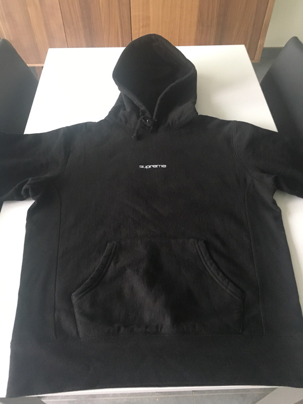 Supreme compact deals logo hoodie