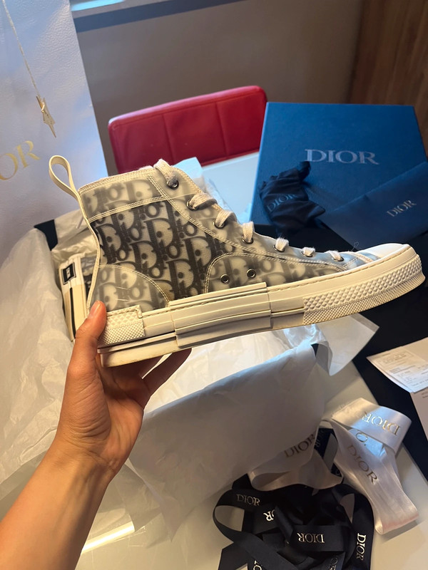 Dior b23 discount vinted