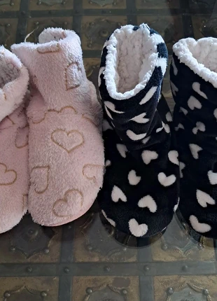 Pantofole 2 paia, état: Très bon état, taille: Taille unique, 5,99 €, 6,99 € Protection acheteurs incluse