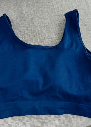 Donkerblauwe bh met vulling in de cup, marca: geen merk, estado: Novo sem etiquetas, tamanho: 4XL, €1.00, €1.75 inclui Proteção do Comprador