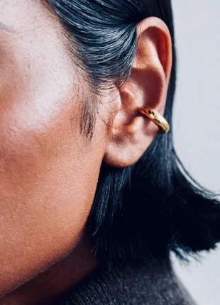 Gold ring earcuff COS, marke: COS, zustand: Sehr gut, 12,00 €, 13,30 € inklusive Vinted-Käuferschutz