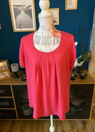 T-shirt T5 , marque: Woman.Code, état: Très bon état, taille: XXL / 44 / 16, 3,00 €, 3,85 € Protection acheteurs incluse