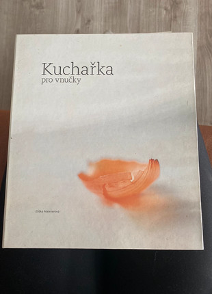 Obrázek k inzerátu: Kuchařka