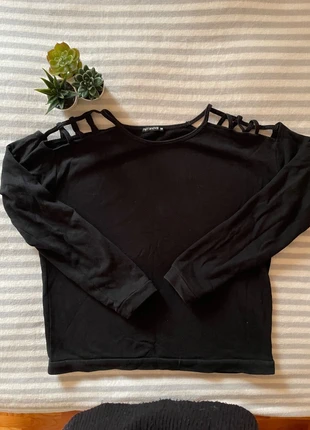 felpa cut out sulle spalle, marque: MERCATO, état: Très bon état, taille: M / 38 / 10, 3,00 €, 3,85 € Protection acheteurs incluse