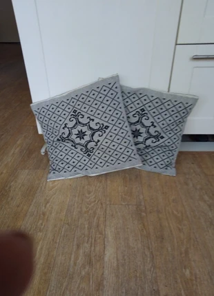 Artigianato sardo cuscino 40x40, merk: sardo, staat: Heel goed, maat: 40 x 40 cm, € 20,00, € 21,70 inclusief Kopersbescherming