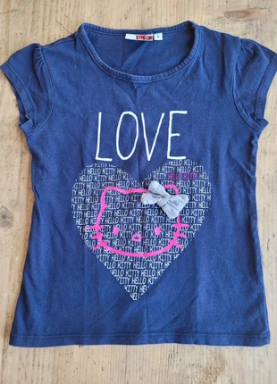 T-shirt hello Kitty , merk: Hello Kitty, staat: Goed, maat: 4 jaar / 104 cm, € 2,00, € 2,80 inclusief Kopersbescherming