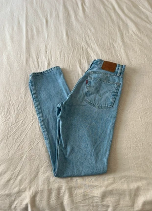 Levi’s 501, marque: Levi's, état: Très bon état, taille: S / 36 / 8, 40,00 €, 42,70 € Protection acheteurs incluse