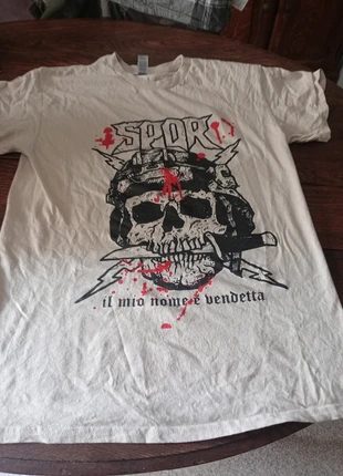 T shirt SPQR, marke: Metal, zustand: Sehr gut, größe: M, 12,00 €, 13,30 € inklusive Vinted-Käuferschutz