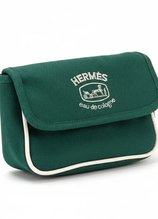 Petite trousse Hermès vintage – Vert, marque: Hermès, état: Très bon état, 10,00 €, 11,20 € Protection acheteurs incluse