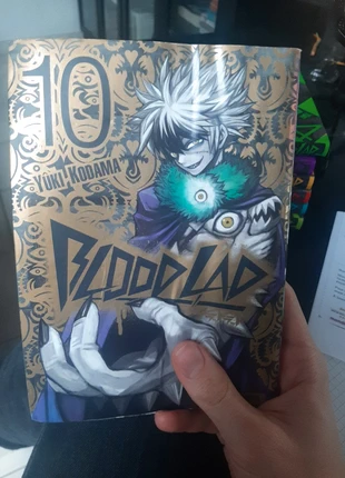 Blood lad tome 10, condition: Satisfactory, €3.00, €3.85 includes Buyer Protection