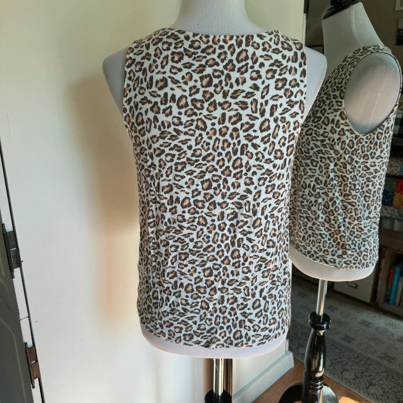 Nine West Small Leopard Top 5