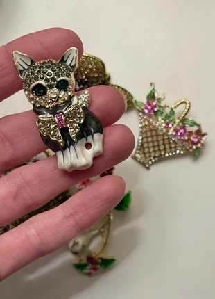 Cute cat brooch, vintage look., merk: NO LABEL, staat: Nieuw zonder prijskaartje, € 6,00, € 7,00 inclusief Kopersbescherming