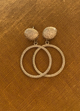 Boucles d’oreilles dorées Parfois, marke: Parfois, zustand: Neu, 4,00 €, 4,90 € inklusive Vinted-Käuferschutz