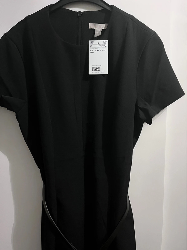 Robe noir H&M jamais porté 1