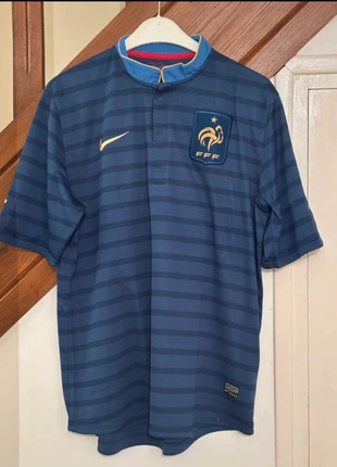 Tee shirt foot vintage, marque: Nike, état: Très bon état, taille: L, 10,00 €, 11,20 € Protection acheteurs incluse