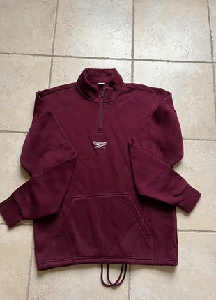 Pull Reebok couleur: Bordeaux , marke: Reebok, zustand: Sehr gut, größe: M, 20,00 €, 21,70 € inklusive Vinted-Käuferschutz