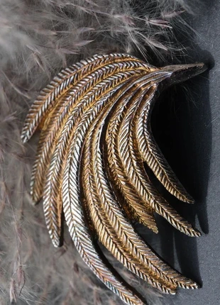 Broche plume en métal doré argenté Signé Jomaz Dress, marca: Jomaz Dress, estado: Muito bom, €10.00, €11.20 inclui Proteção do Comprador